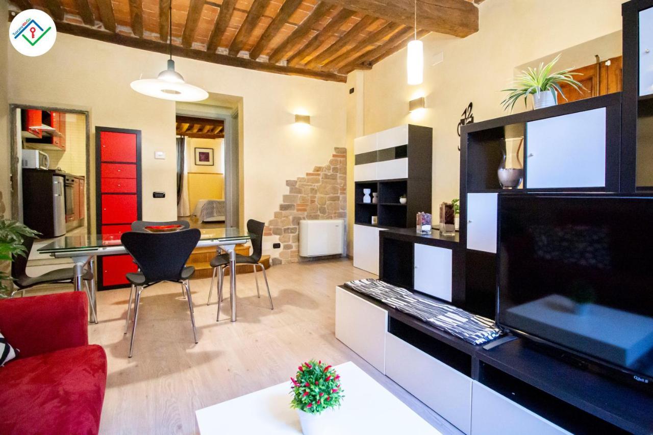 Antica Piazza Apartment By Tuscanywego Λούκα Εξωτερικό φωτογραφία